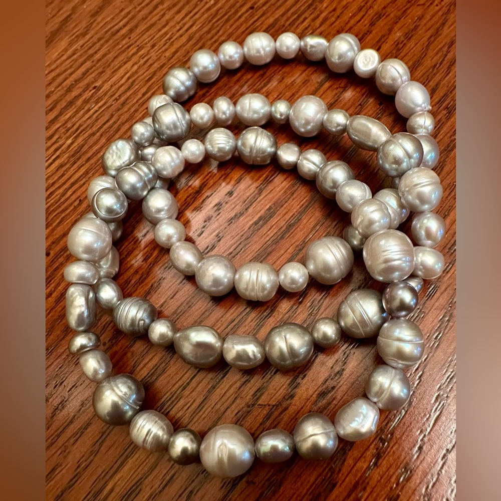 Silver Baroque Pearl Stretch Bracelet Set of 3-Chunky Layered Stack- 8” - Picture 4 of 4